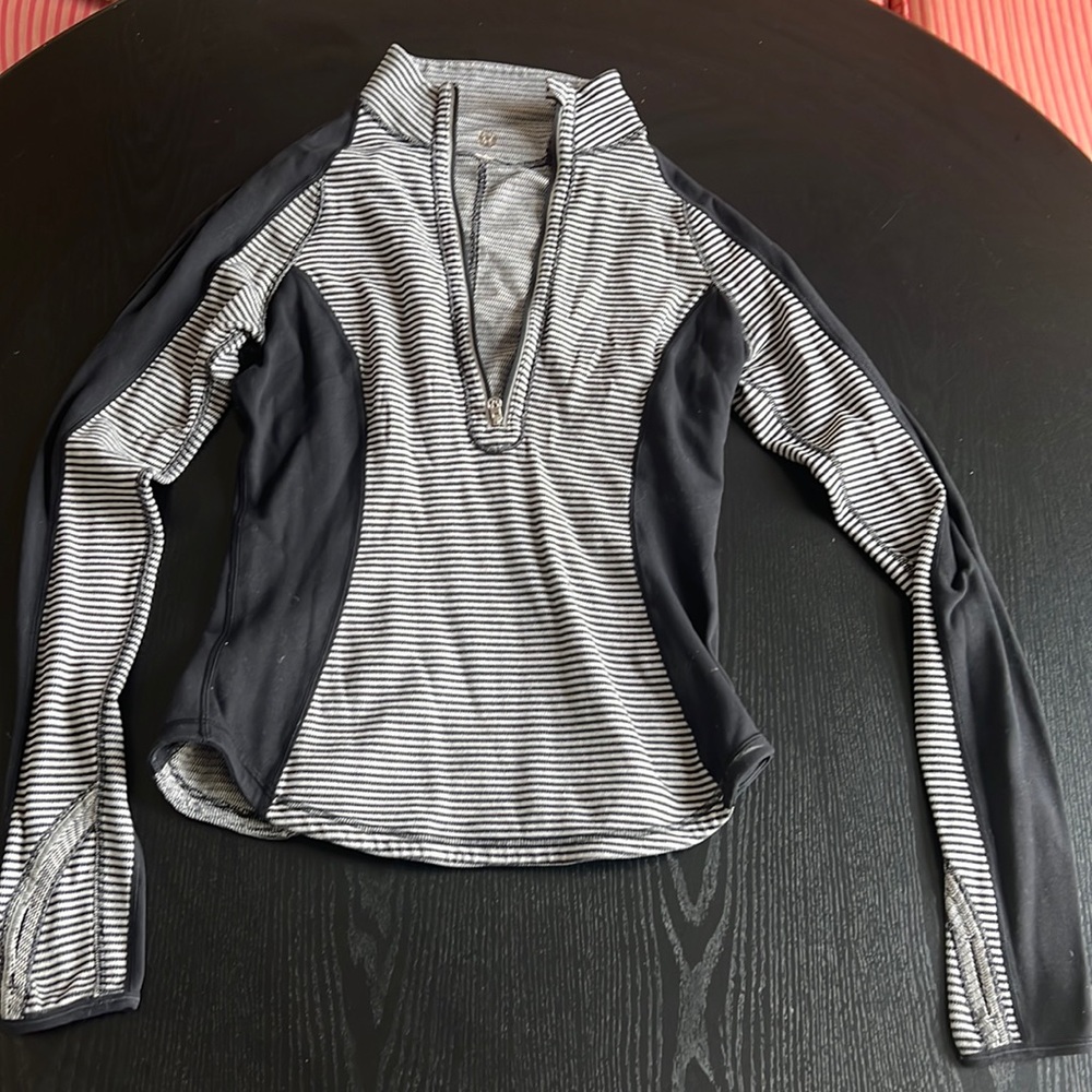 Lulu lemon zipped workout top